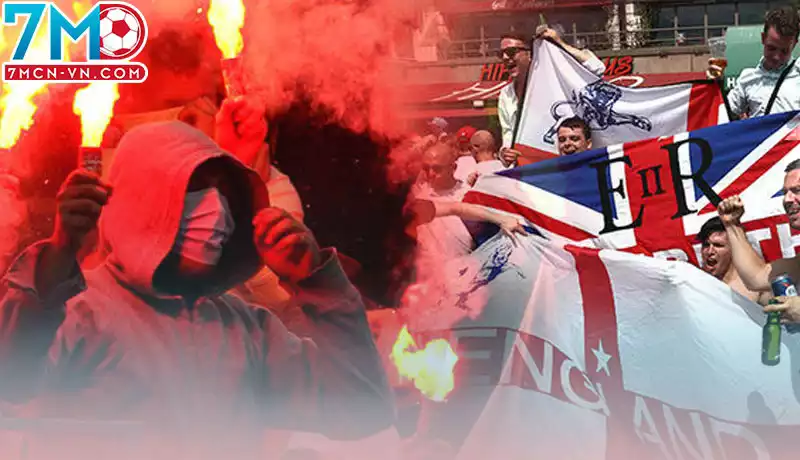 Hooligan trong bóng đá có những hành vi như thế nào? Hooligan trong bóng đá có những hành vi như thế nào?